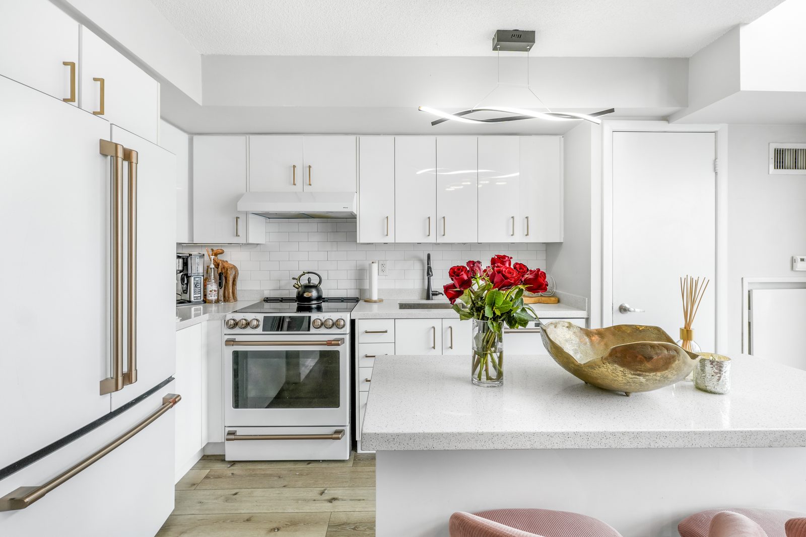 Modern white kitchen